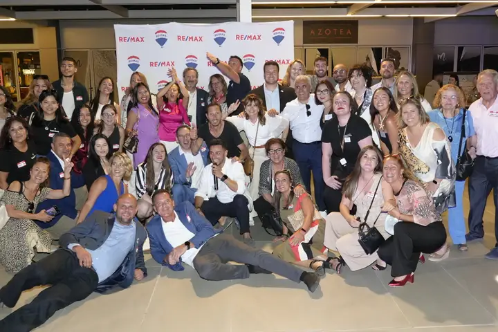Afterwork 2025 — 225